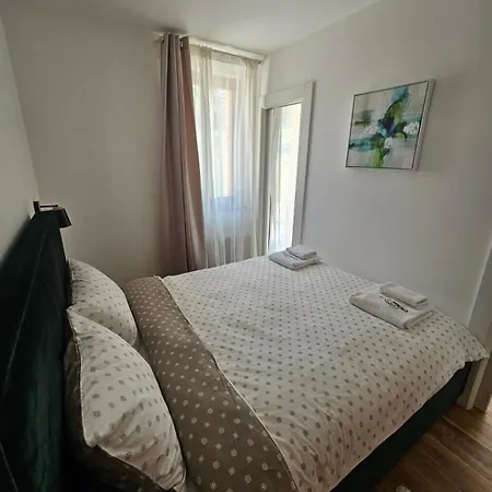 Crni Vrh - Divcinova *