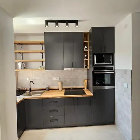 Apartment Crni Vrh - Divcinova